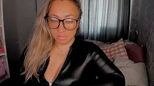 CumOnMy Tits online show from 10-12-25, 04:33