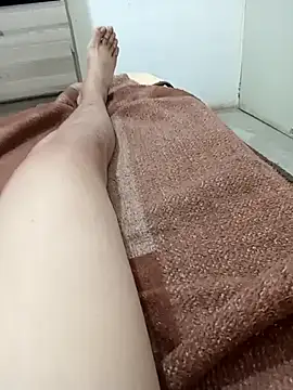 Snapshot of Sergio08 chatting on 10-20-25, 02:17 Sergio08 online show from 10-20-25, 02:17