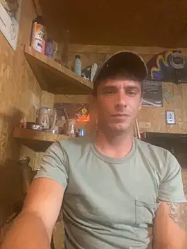 Snapshot of DillPie chatting on 09-12-25, 01:17 DillPie online show from 09-12-25, 01:17