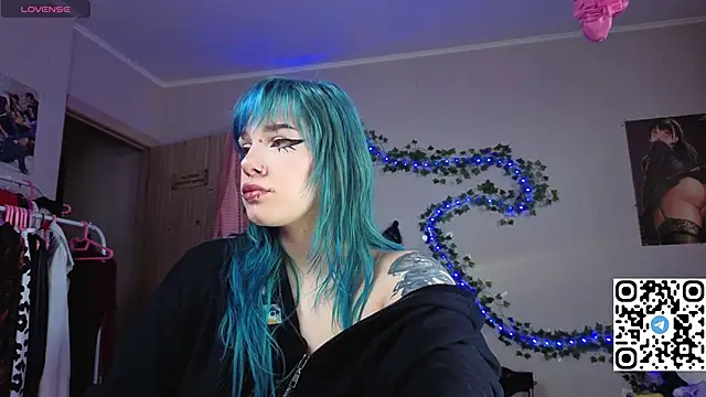 Snapshot of Silvia_Santorskii chatting on 02-12-26, 06:19 Silvia Santorskii online show from 02-12-26, 06:19