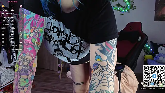 Snapshot of Silvia_Santorskii chatting on 02-20-26, 07:43 Silvia Santorskii online show from 02-20-26, 07:43