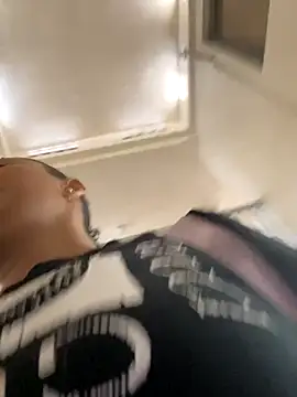 Snapshot of sofia_xxx02 chatting on 10-15-25, 12:05 sofia xxx02 online show from 10-15-25, 12:05