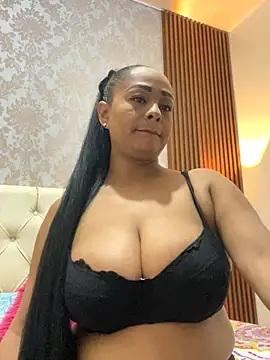 Snapshot of sofia_xxx02 chatting on 10-22-25, 12:05 sofia xxx02 online show from 10-22-25, 12:05