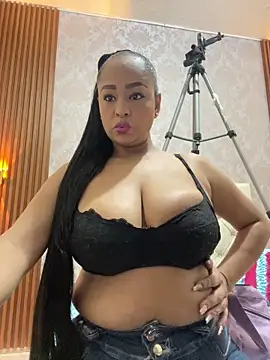 Snapshot of sofia_xxx02 chatting on 11-04-25, 12:04 sofia xxx02 online show from 11-04-25, 12:04