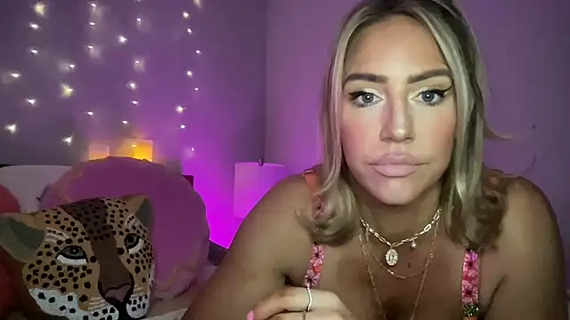 Fitnessbabe69 online show from 12-28-24, 11:30