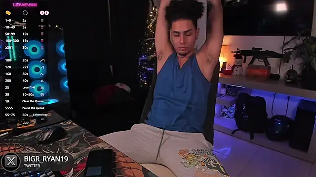 bigryann23 online show from 12-21-24, 03:25
